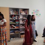 bambine con vestiti etnici