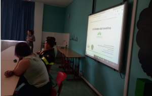 Foto: presentazione finale progetto in aula MATE