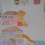 ACCOGLIENZA-SETTEMBRE-26 cartellone con disegni di casette