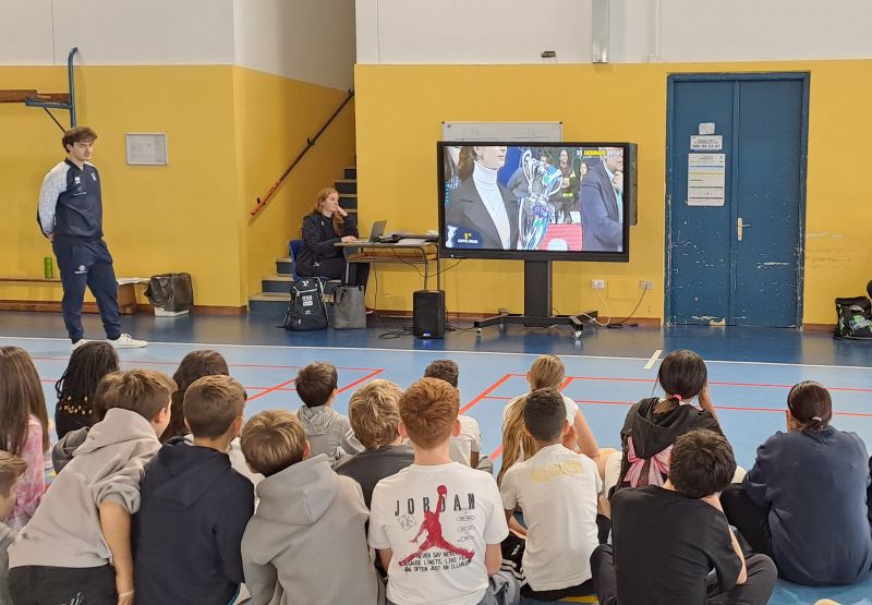 BIG SCHOOL OTT 26